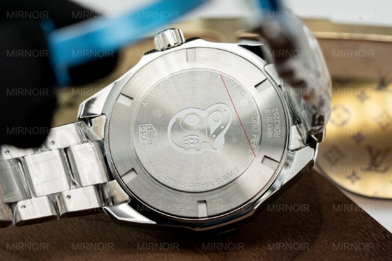 Dong-Ho-Tag-Heuer-Aquaracer-Replica-11-Mat-Xanh-La-Cay-43mm-5-1024x683.jpg