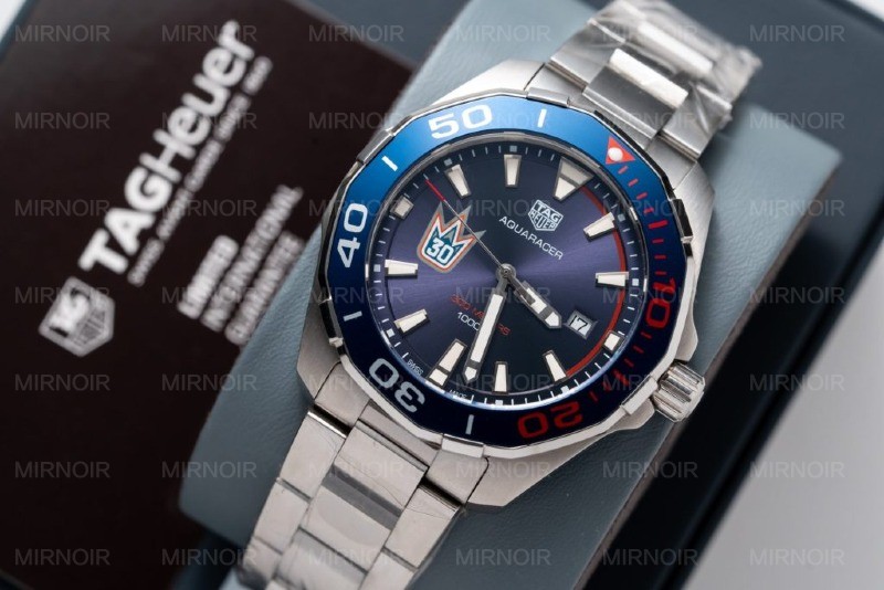Dong-Ho-Tag-Heuer-Aquaracer-Henrik-Lundqvist-Che-Tac-Mat-Xanh-43mm-5-1024x683.jpg