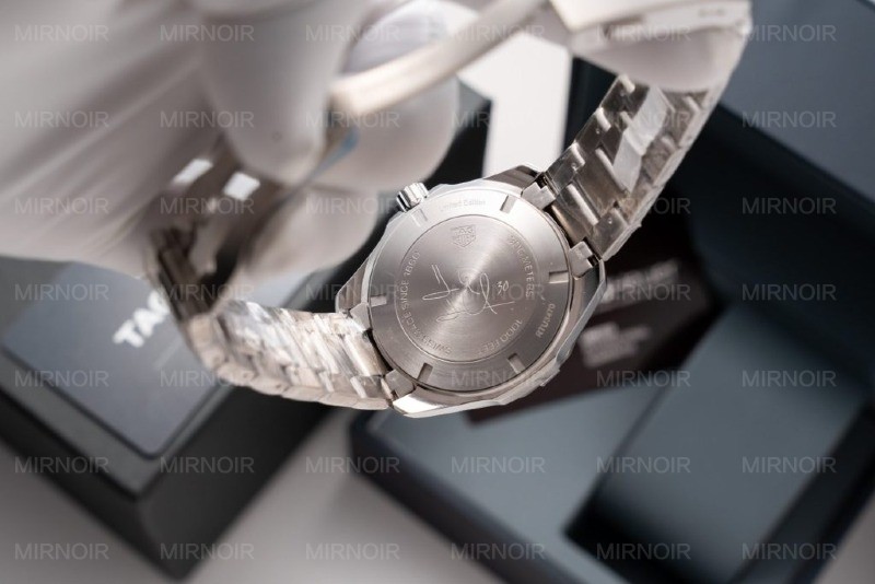 Dong-Ho-Tag-Heuer-Aquaracer-Henrik-Lundqvist-Che-Tac-Mat-Xanh-43mm-9-1024x683.jpg