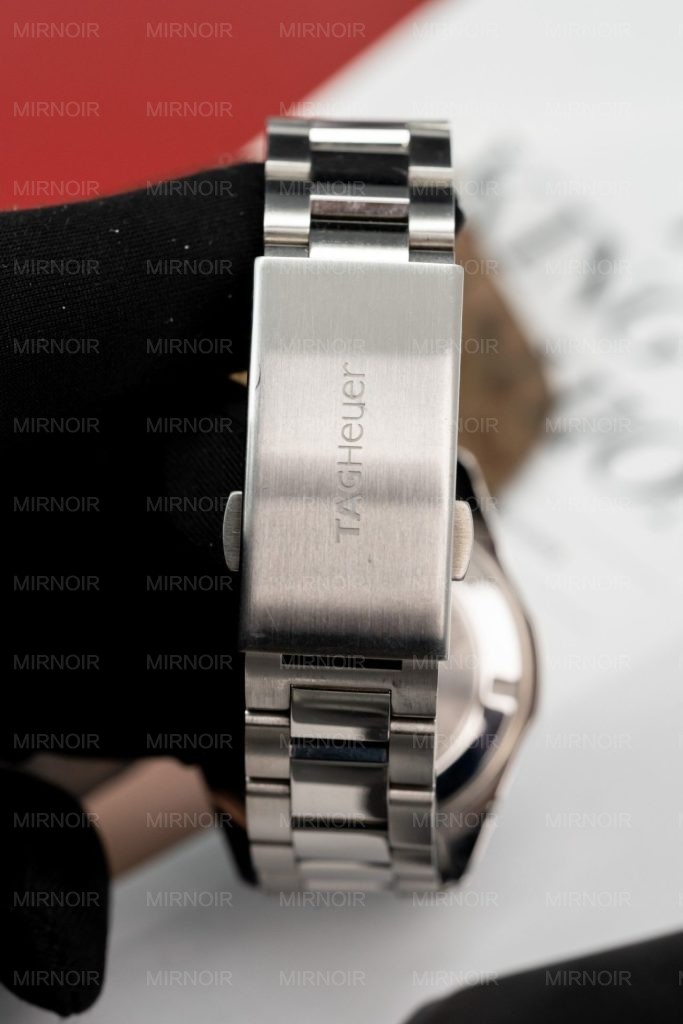 Dong-Ho-Tag-Heuer-WAY131L.BA0748-Mat-Xa-Cu-Coc-So-Dinh-Da-4-683x1024.jpg