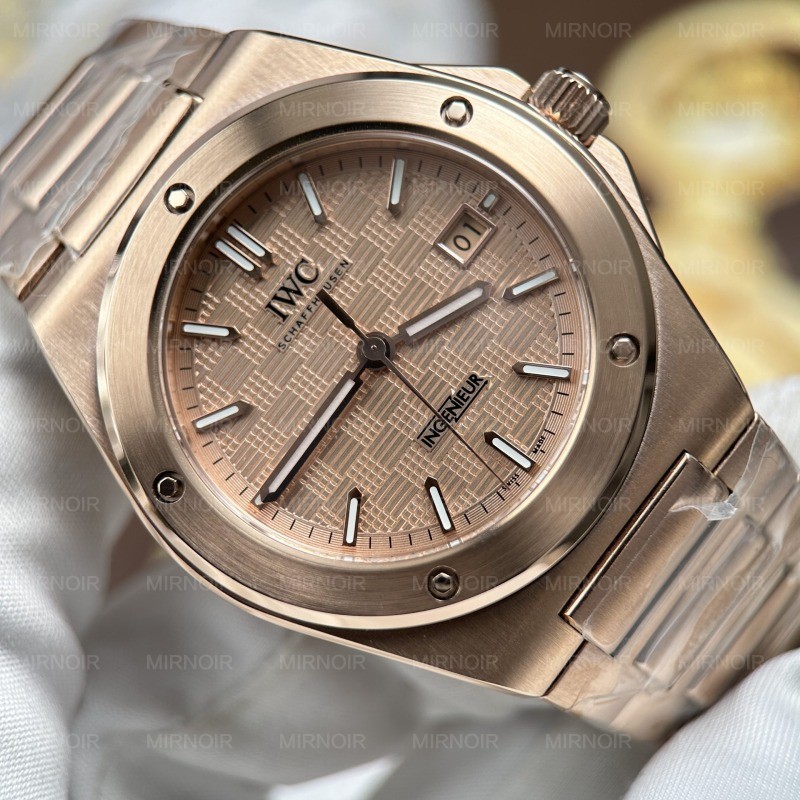 Dong-Ho-IWC-Ingenieur-Replica-11-Vo-Ma-Vang-Hong-May-Co-Thuy-Sy-Xuong-V7-40mm-10.jpg