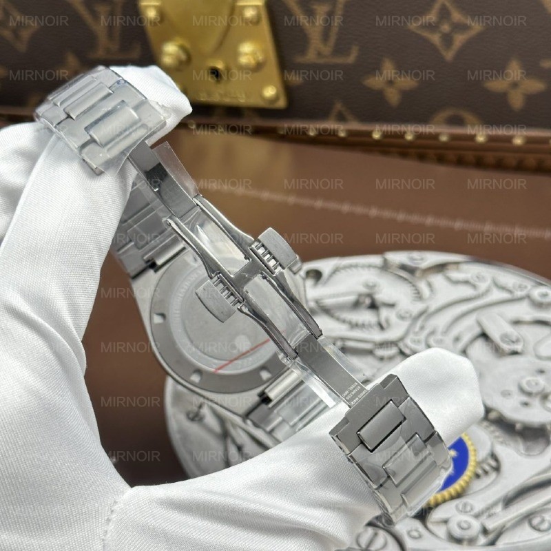 Dong-Ho-IWC-Ingenieur-Replica-Cao-Cap-Mat-So-Bac-May-Thuy-Sy-Xuong-V7-40mm-4-1024x1024.jpg