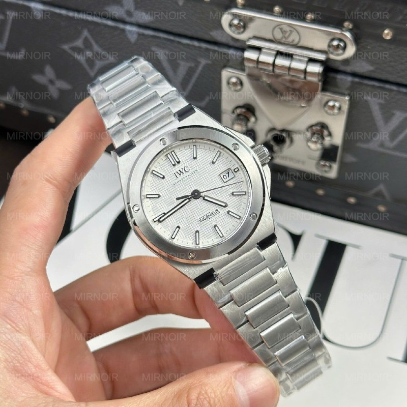 Dong-Ho-IWC-Ingenieur-Replica-11-Mat-So-Trang-May-Thuy-Sy-Nha-May-V7-40mm-2-1024x1024.jpg