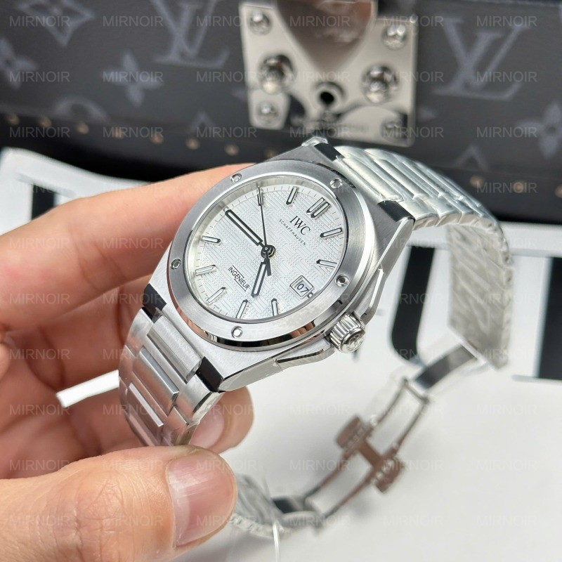 Dong-Ho-IWC-Ingenieur-Replica-11-Mat-So-Trang-May-Thuy-Sy-Nha-May-V7-40mm-6.jpg