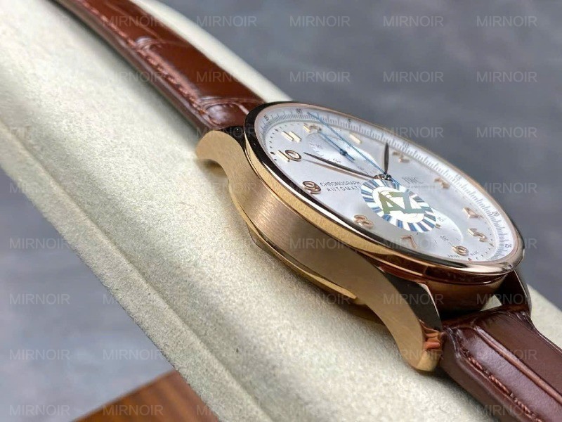 Dong-Ho-IWC-Schaffhausen-IW371611-Replica-11-Mat-Trang-Day-Da-Nha-May-AZ-41mm-5.jpg