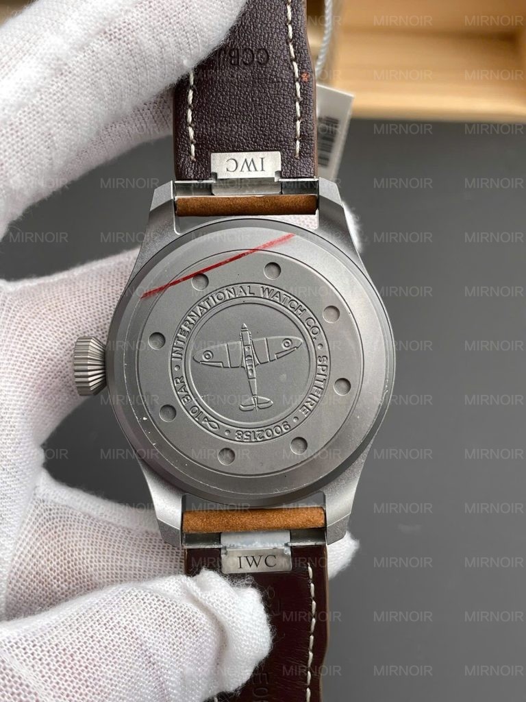 Dong-Ho-IWC-Rep-11-Schaffhausen-Big-Pilots-Spitfire-IW329701-Cao-Cap-Nhat-43mm-6-768x1024.jpg