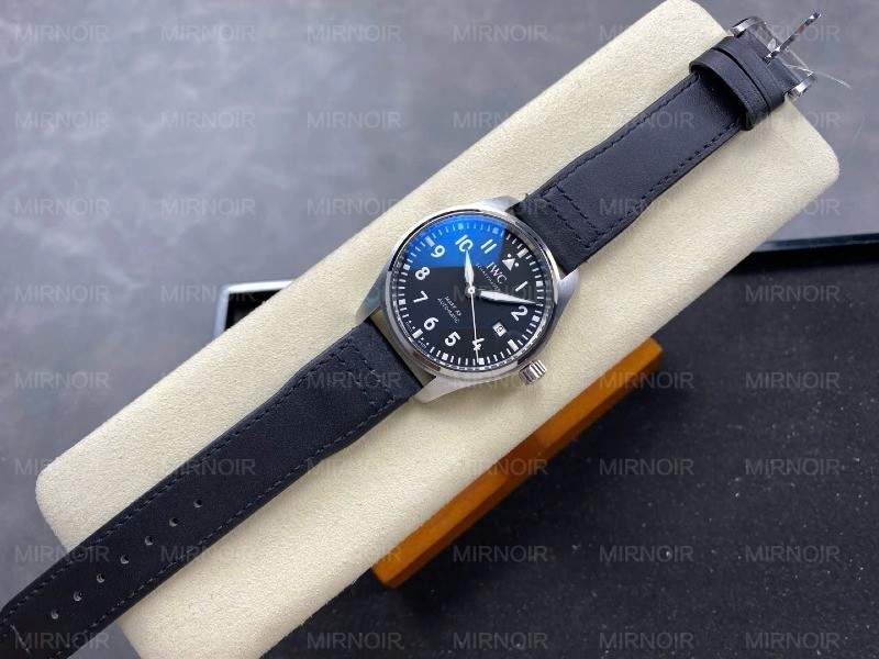 Dong-Ho-IWC-Schaffhausen-Pilots-Mark-XX-Mat-Xanh-Duong-Replica-Xuong-ZM-40mm-4.jpg