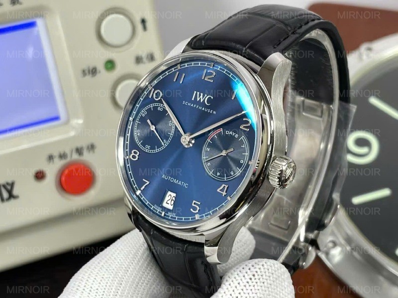 Dong-ho-IWC-Portugieser-Automatic-5007-Replica-11-Day-Da-Mat-Xanh-42mm-6.jpg