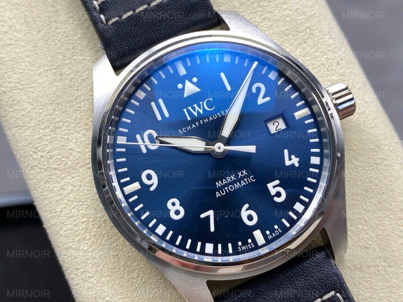 Dong-Ho-IWC-Schaffhausen-Pilots-Mark-XX-Mat-Xanh-Duong-Replica-Xuong-ZM-40mm-6.jpg