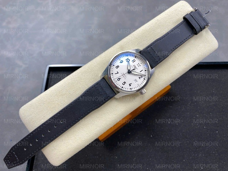 Dong-Ho-IWC-Schaffhausen-Pilots-Mark-XX-Mat-So-Trang-Replica-Xuong-ZM-40mm-1.jpg