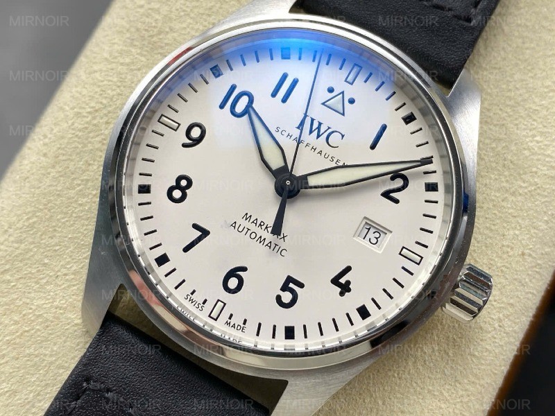 Dong-Ho-IWC-Schaffhausen-Pilots-Mark-XX-Mat-So-Trang-Replica-Xuong-ZM-40mm-2.jpg