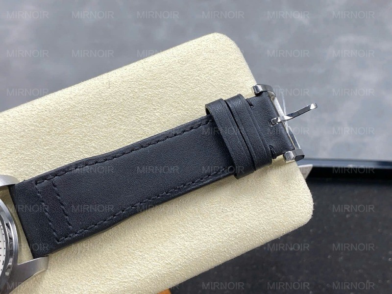 Dong-Ho-IWC-Schaffhausen-Pilots-Mark-XX-Mat-So-Trang-Replica-Xuong-ZM-40mm-3.jpg
