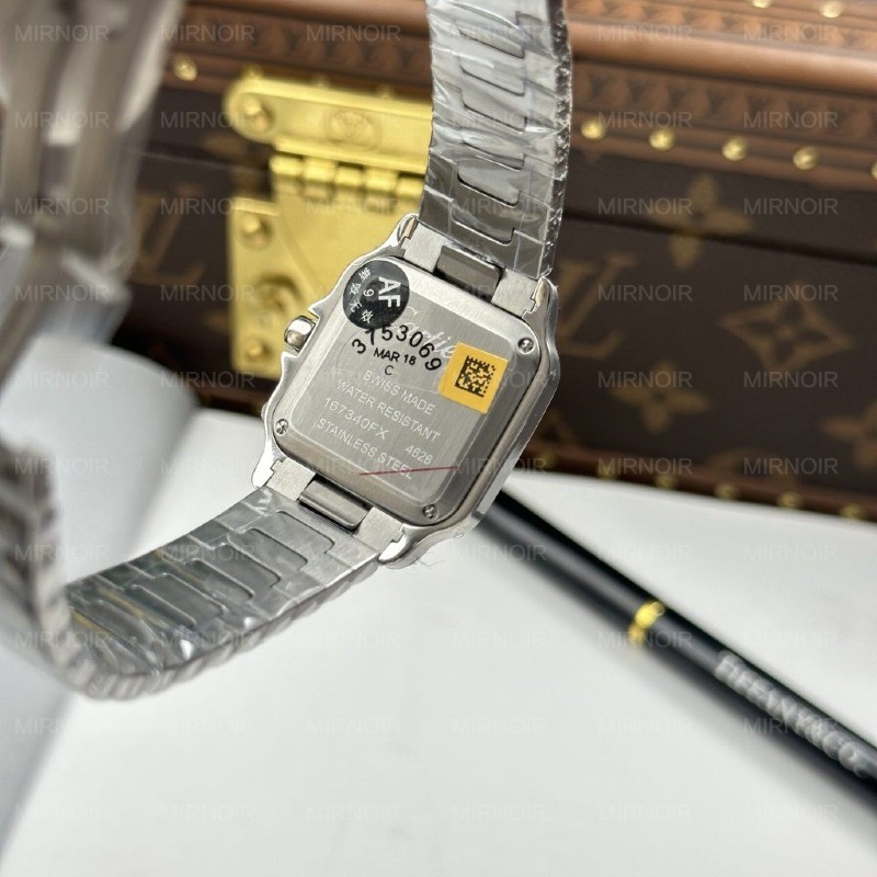 Dong-Ho-Cartier-De-Santos-Small-Che-Tac-Mat-Trang-Vien-Ma-Vang-27×34-2-1024x1024.jpg