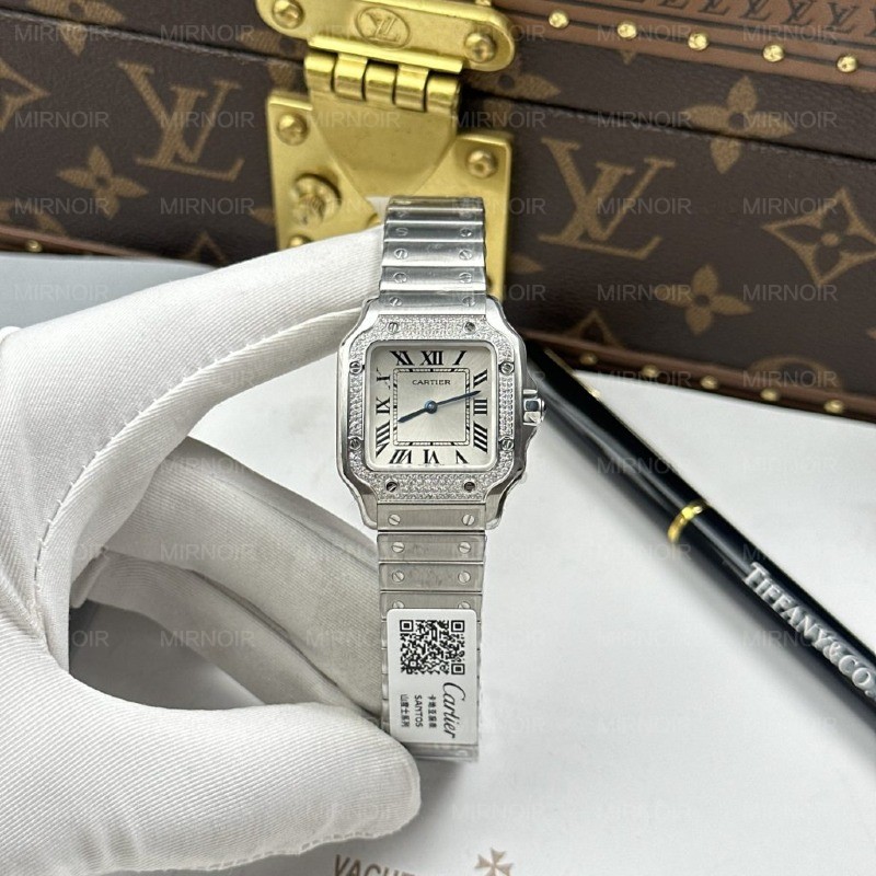 Dong-Ho-Nu-Replica-11-Cartier-De-Santos-Small-Mat-Trang-Vien-Dinh-Da-27x34-1-1024x1024.jpg