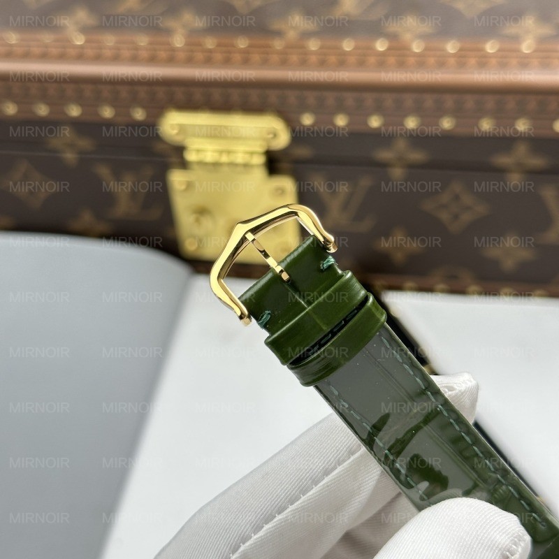 Dong-Ho-Cartier-Santos-Dumont-Replica-11-Mau-Xanh-La-Cay-Day-Da-43.5×31-2.jpg