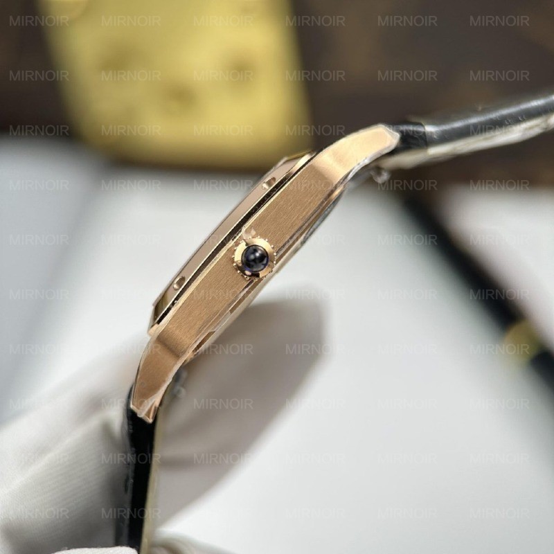 Dong-Ho-Cartier-Replica-11-Santos-Dumont-Mat-Trang-Bac-Vo-Ma-Vang-Hong-43.5x31-5-1024x1024.jpg