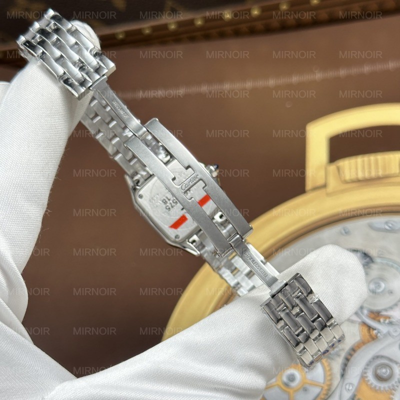 Dong-Ho-Cartier-Panthere-Small-Model-Replica-11-Nu-Mat-Xanh-Duong-Vien-Dinh-Da-23x30mm-3.jpg