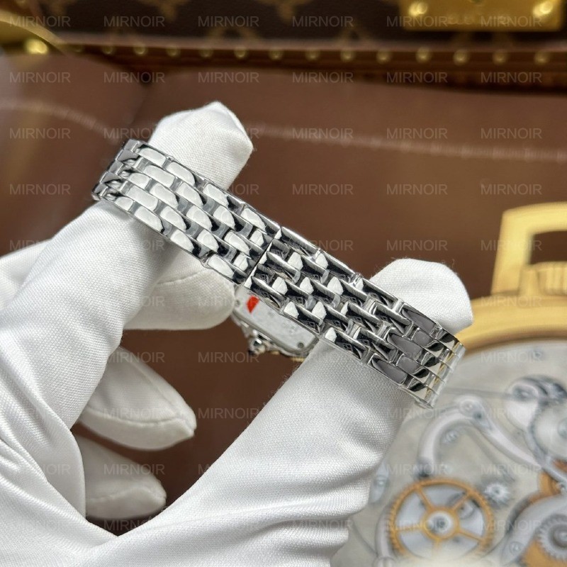 Dong-Ho-Cartier-Panthere-Small-Model-Replica-11-Nu-Mat-Xanh-Duong-Vien-Dinh-Da-23x30mm-4-1024x1024.jpg