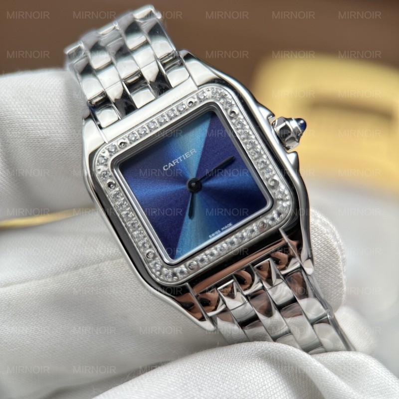 Dong-Ho-Cartier-Panthere-Small-Model-Replica-11-Nu-Mat-Xanh-Duong-Vien-Dinh-Da-23x30mm-8.jpg