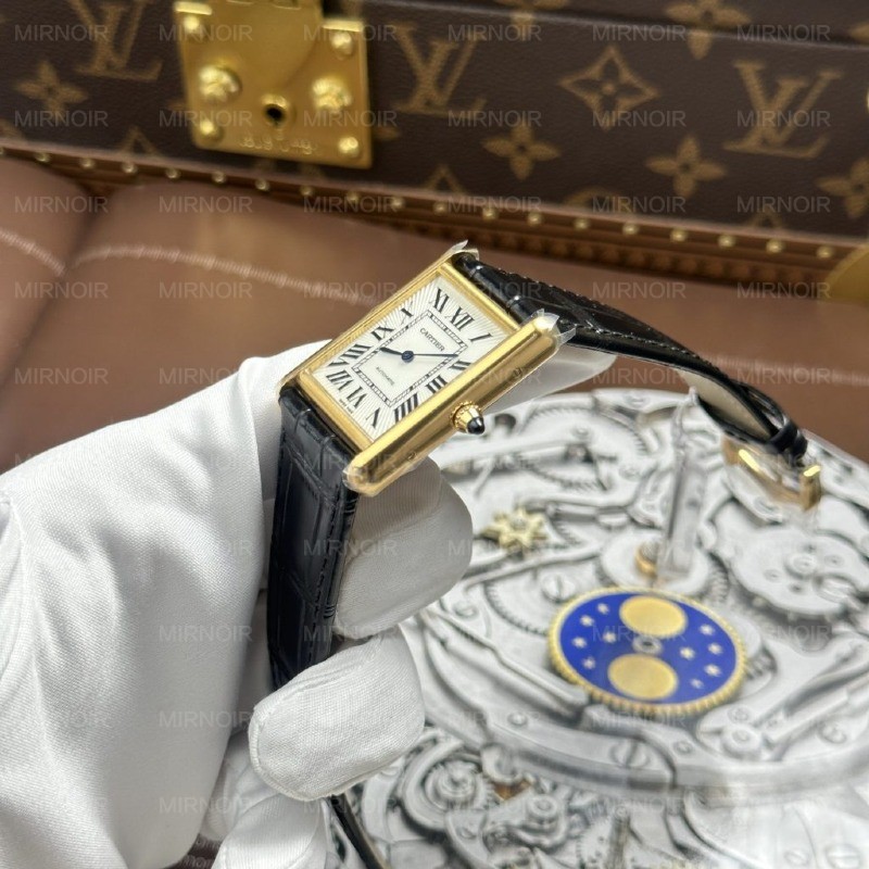 Dong-Ho-Cartier-Tank-Louis-Fake-1-1-Mat-Trang-Vo-Ma-Vang-27.8×38-8-1024x1024.jpg