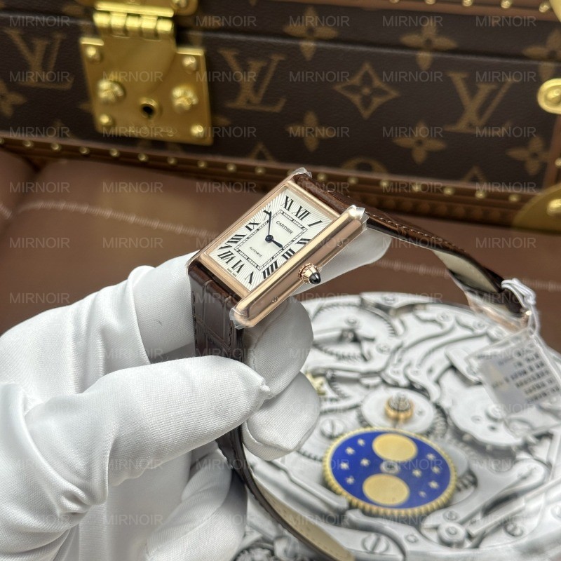 Dong-Ho-Cartier-Tank-Louis-Fake-11-Mat-Trang-Vo-Ma-Vang-Hong-27.8x38-10.jpg
