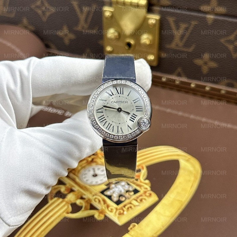 Dong-Ho-Cartier-Ballon-Blanc-Rep-1-1-Nu-Vien-Dinh-Da-Day-Da-Nha-May-AF-30mm-9-1024x1024.jpg