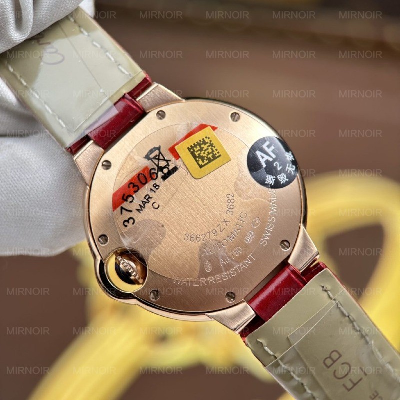 Dong-Ho-Cartier-Replica-11-Ballon-Bleu-De-Cartier-WJBB0033-Nu-Dinh-Da-Xuong-AF-33mm-4-1024x1024.jpg