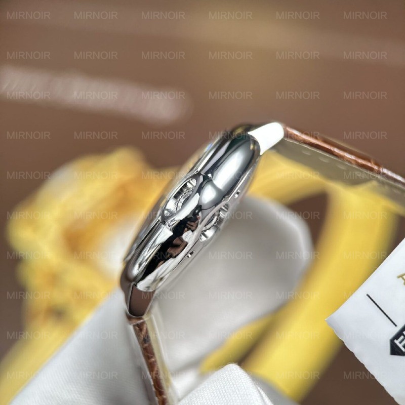Dong-Ho-Cartier-Ballon-Bleu-Replica-1-1-Nu-Day-Da-Nau-Nha-May-AF-33mm-6-1024x1024.jpg