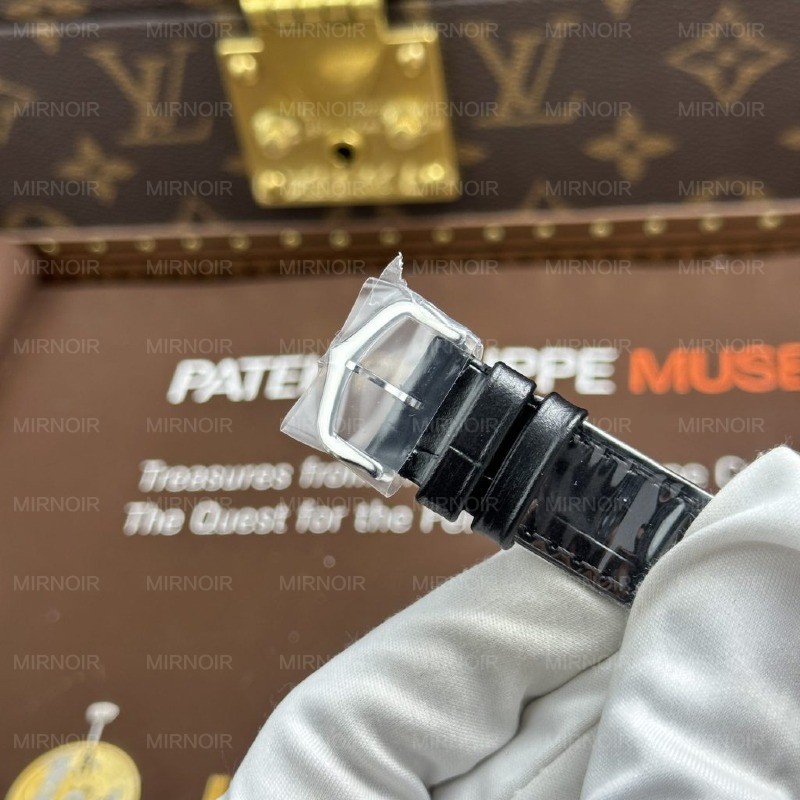 Dong-Ho-Cartier-Replica-11-Santos-Dumont-Large-Model-Mat-Trang-Day-Da-43.5x31-2-1024x1024.jpg