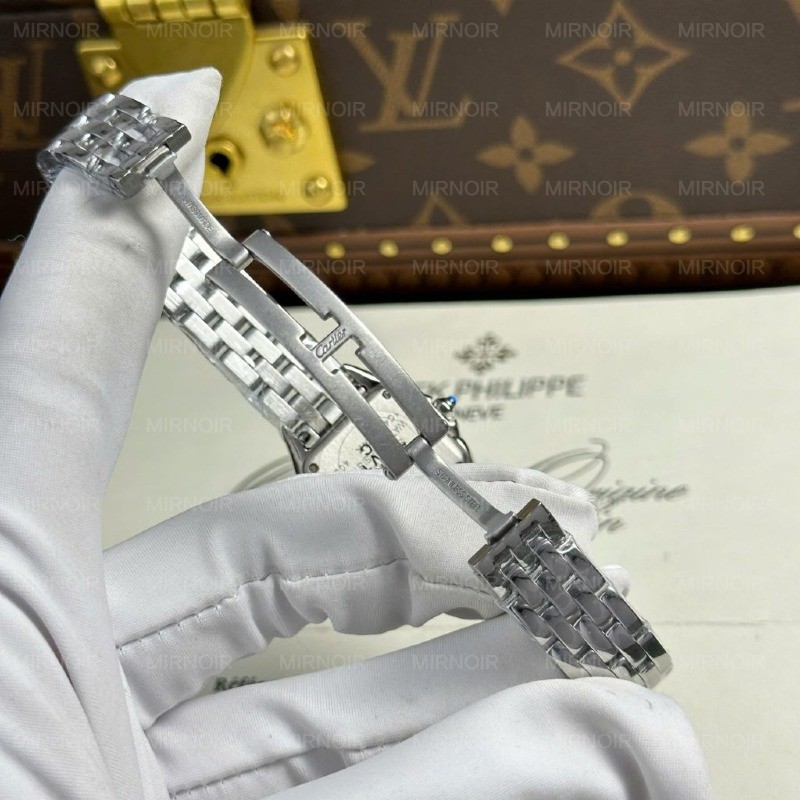Dong-Ho-Nu-Cartier-Panthere-Mini-Replica-11-Mau-Trang-May-Pin-Thuy-Sy-Xuong-BV-23x30mm-3-1024x1024.jpg