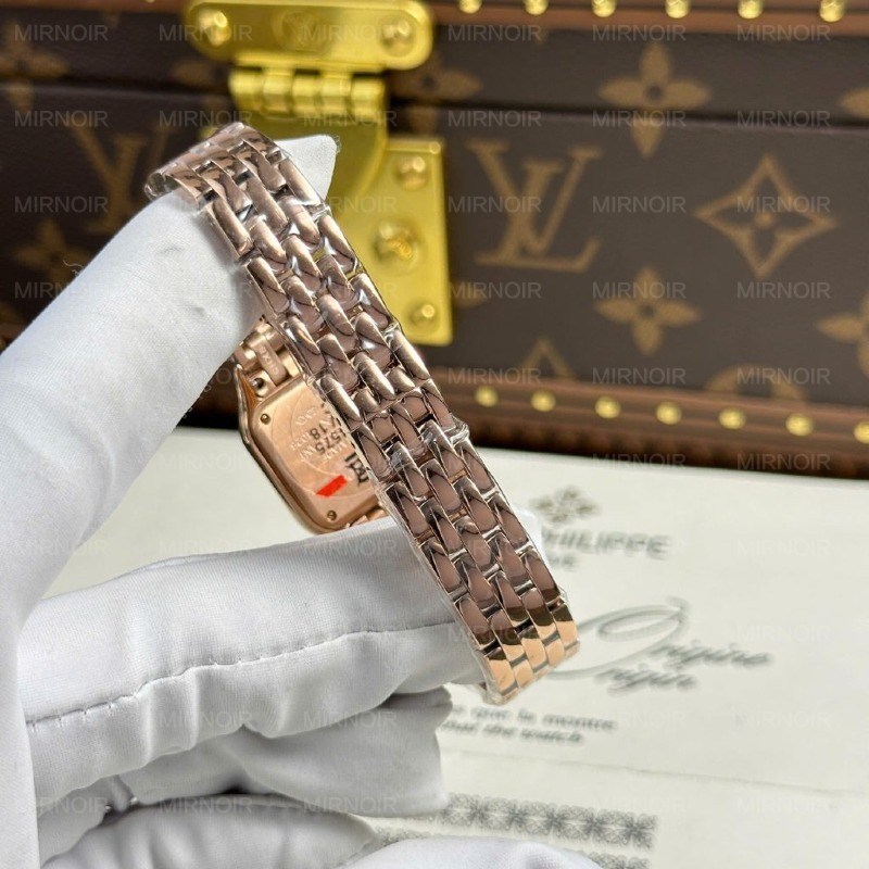 Dong-Ho-Nu-Cartier-Panthere-Replica-11-Mat-Trang-May-Pin-Thuy-Sy-Xuong-BV-23x30mm-4-1024x1024.jpg