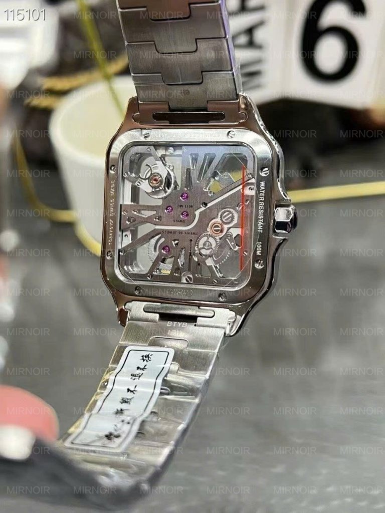 Dong-Ho-Cartier-Santos-CRWHSA0015-Replica-11-Mat-Lo-Co-Day-Kim-Loai-Xuong-THB-39-1-768x1024.jpg