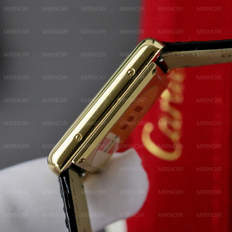 Dong-Ho-Cartier-Tank-Replica-11-Nu-May-Pin-Day-Da-Nha-May-AF-337×255mm-6.jpg