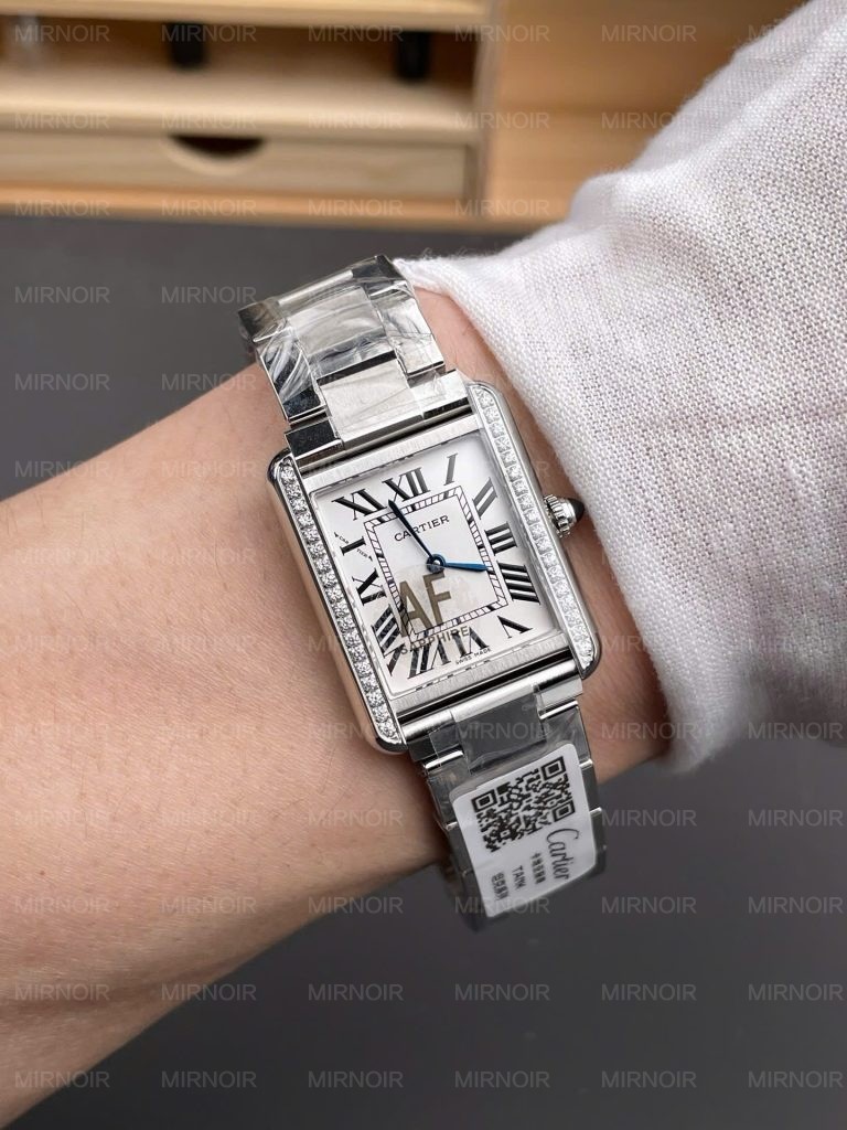Dong-Ho-Cartier-Tank-Replica-11-Nam-Dinh-Da-May-Pin-Nha-May-AF-31x40mm-1-768x1024.jpg