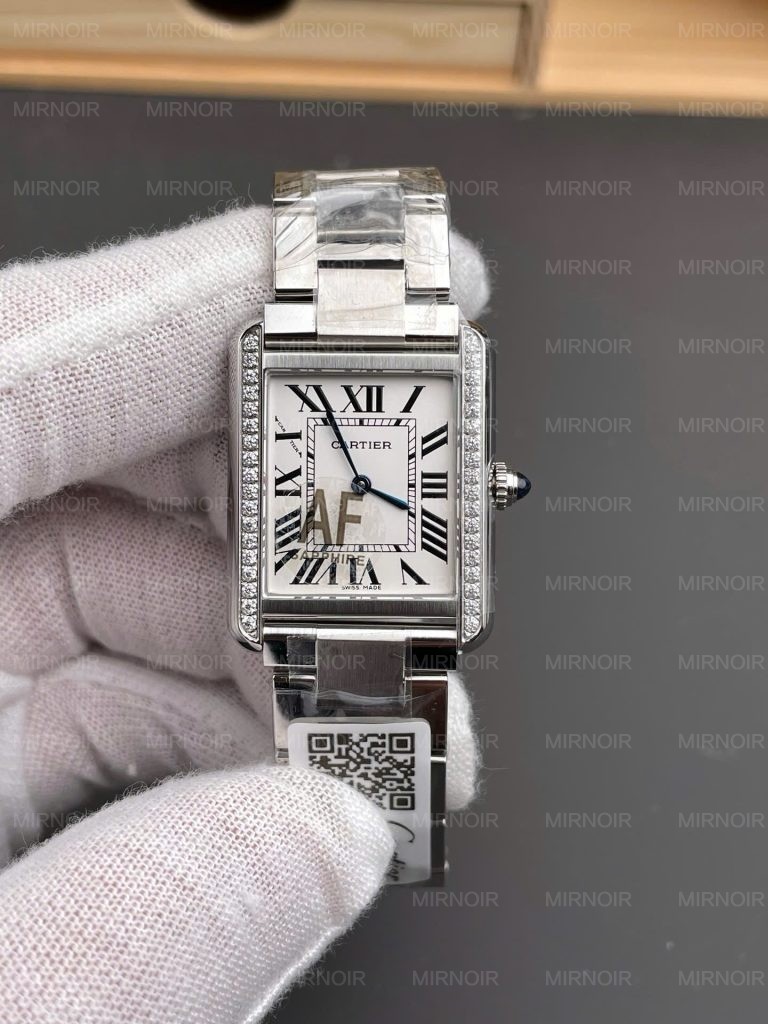 Dong-Ho-Cartier-Tank-Replica-11-Nam-Dinh-Da-May-Pin-Nha-May-AF-31x40mm-4-768x1024.jpg