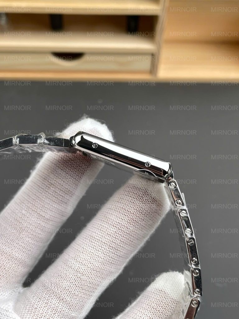Dong-Ho-Cartier-Tank-Replica-11-Nam-Dinh-Da-May-Pin-Nha-May-AF-31x40mm-6-768x1024.jpg