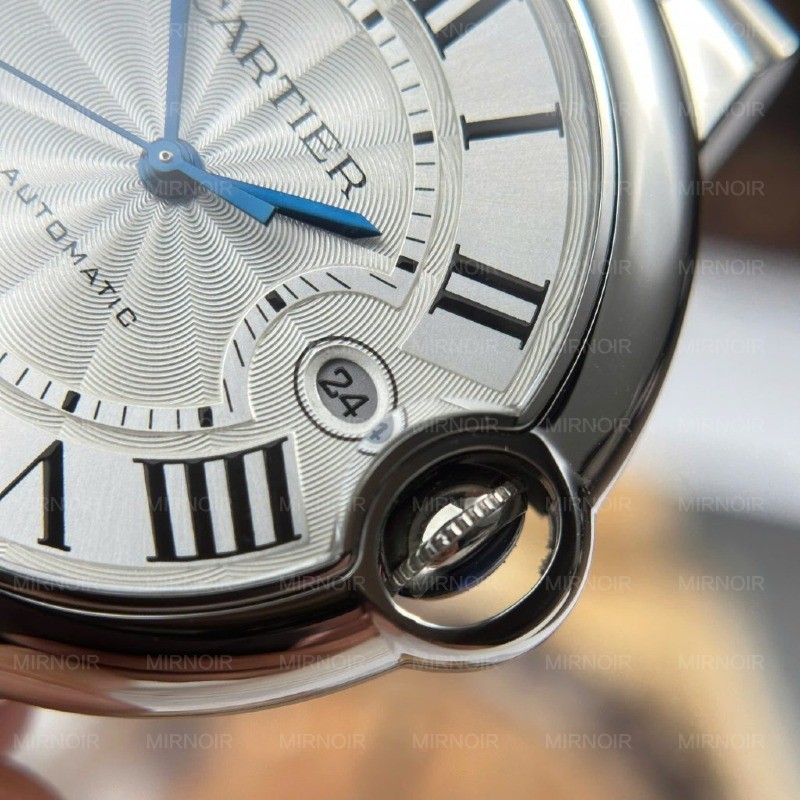Dong-Ho-Cartier-Ballon-Bleu-Replica-1-1-Mat-Trang-Day-Kim-Loai-Xuong-AF-40mm-2-1024x1024.jpg