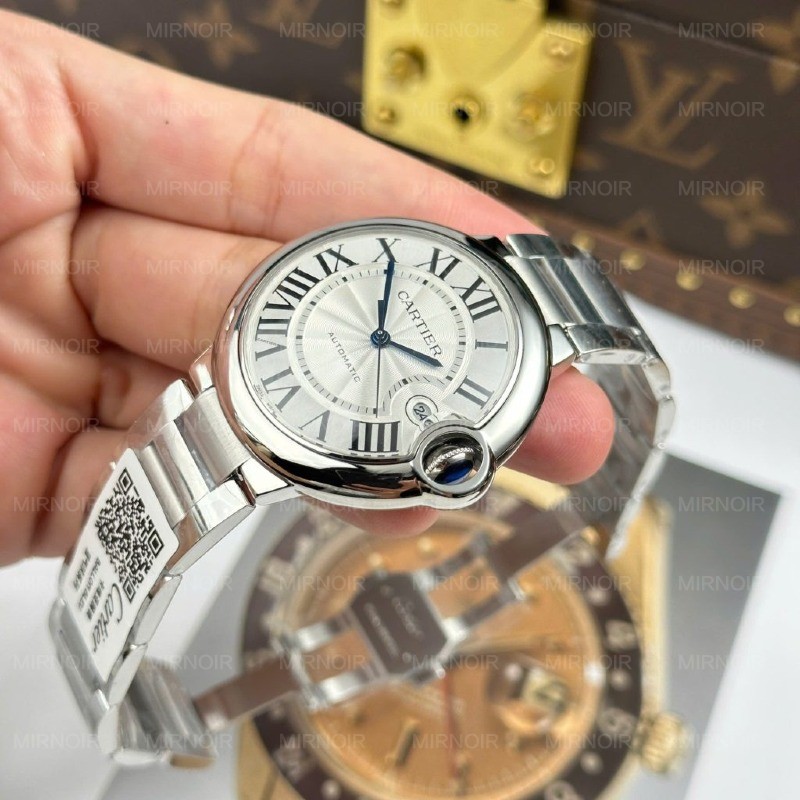 Dong-Ho-Cartier-Ballon-Bleu-Replica-1-1-Mat-Trang-Day-Kim-Loai-Xuong-AF-40mm-5-1024x1024.jpg