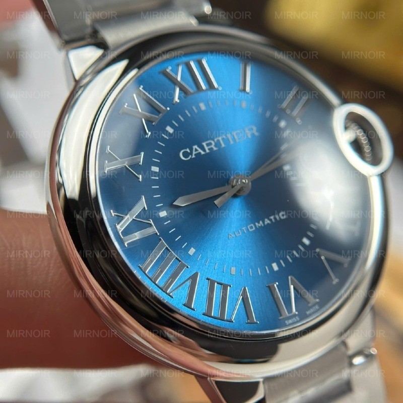 Dong-Ho-Cartier-Ballon-Bleu-Replica-11-Mat-Xanh-Duong-Day-Kim-Loai-Xuong-AF-40mm-4-1024x1024.jpg