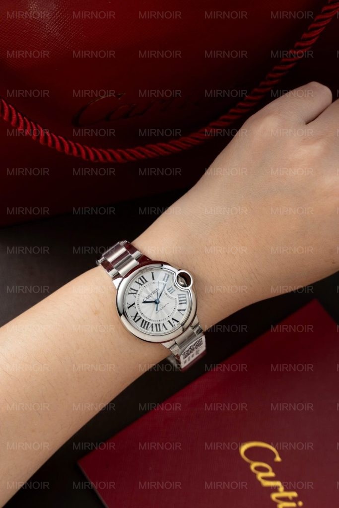 Dong-Ho-Cartier-Ballon-Bleu-W6920046-Replica-11-Mat-Trang-Day-Kim-Loai-Nha-May-AF-36mm-2-683x1024.jpg