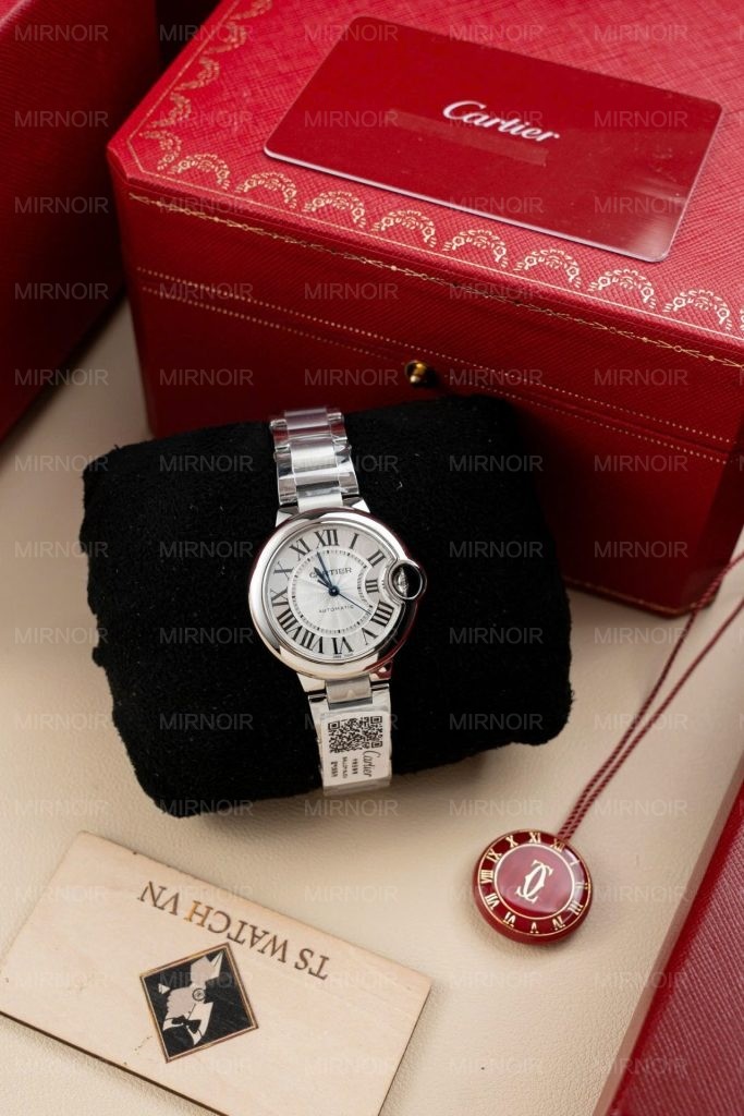 Dong-Ho-Cartier-Ballon-Bleu-W6920046-Replica-11-Mat-Trang-Day-Kim-Loai-Nha-May-AF-36mm-11-683x1024.jpg