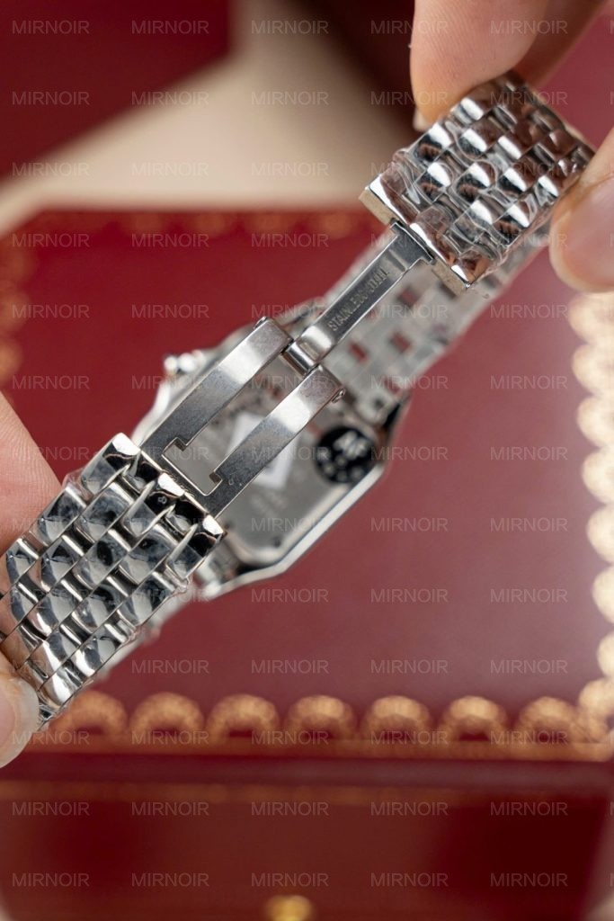 Dong-Ho-Cartier-Panthere-W2PN0007-Replica-11-Mat-Trang-Vanh-Dinh-Da-27x37mm-10-683x1024.jpg