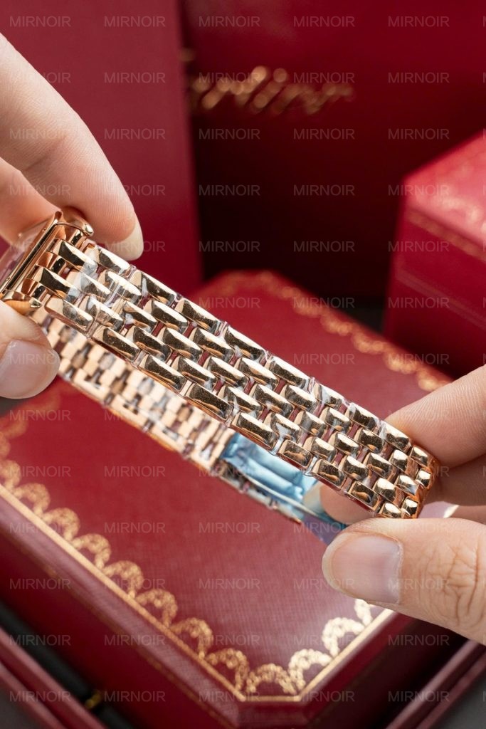 Dong-Ho-Cartier-Panthere-W2PN0007-Fake-11-Ma-Vang-Hong-Mat-Trang-27x37mm-1-683x1024.jpg