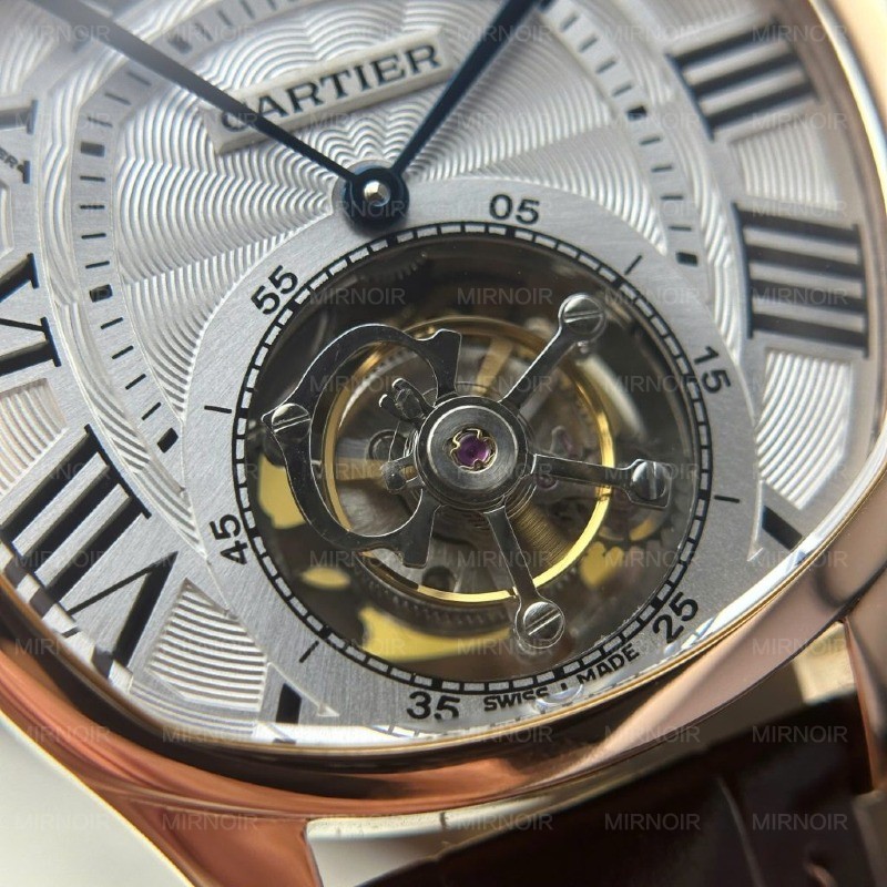 Dong-Ho-Cartier-Drive-Tourbillon-Replica-11-Mat-So-Van-Guiloche-Day-Da-41mm-9-1024x1024.jpg