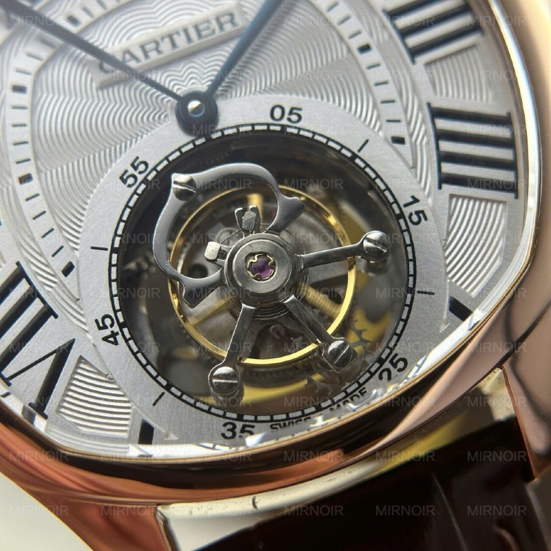 Dong-Ho-Cartier-Drive-Tourbillon-Replica-11-Mat-So-Van-Guiloche-Day-Da-41mm-11-1024x1024.jpg