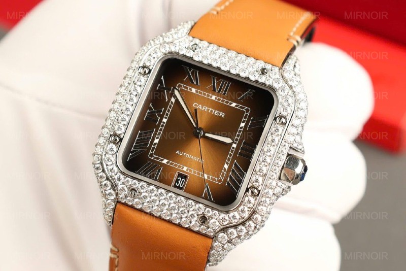 Dong-Ho-Cartier-Santos-Mat-Nau-Che-Tac-Dinh-Kim-Cuong-Moissanite-Nha-May-BV-39-5-1024x683.jpg