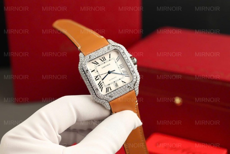 Dong-Ho-Cartier-Santos-Mat-Trang-Che-Tac-Dinh-Full-Kim-Cuong-Moissanite-Nha-May-BV-39-6-1024x683.jpg