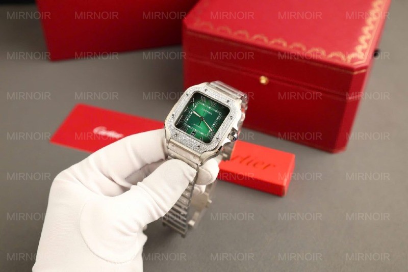 Dong-Ho-Cartier-Santos-Mau-Xanh-La-Cay-Che-Tac-Dinh-Kim-Cuong-Moissanite-BVF-39-2-1024x683.jpg