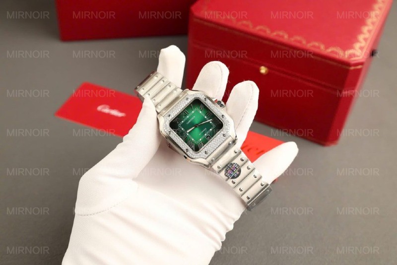 Dong-Ho-Cartier-Santos-Mau-Xanh-La-Cay-Che-Tac-Dinh-Kim-Cuong-Moissanite-BVF-39-3-1024x683.jpg