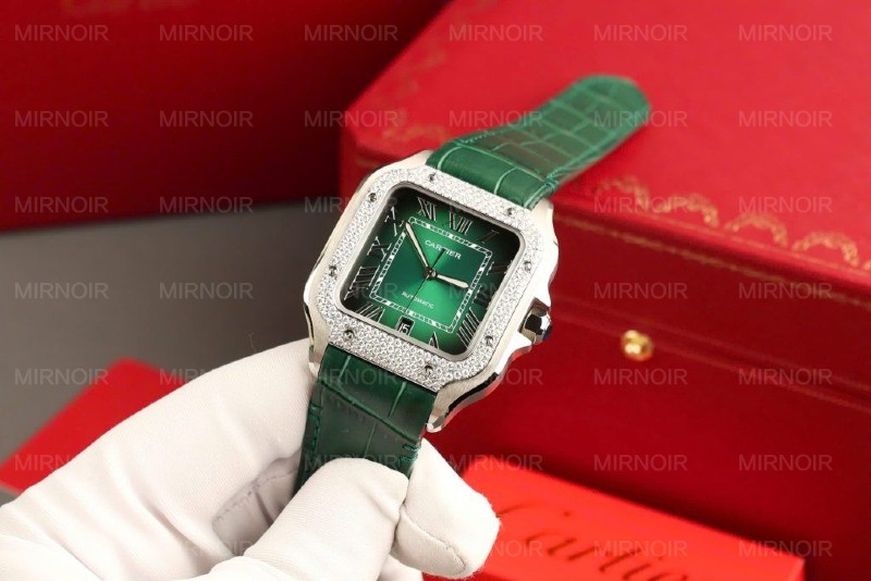 Dong-Ho-Cartier-Santos-Mau-Xanh-La-Cay-Che-Tac-Dinh-Kim-Cuong-Moissanite-BVF-39-5-1024x683.jpg